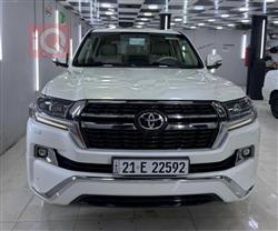 تۆیۆتا لاند کروزەر